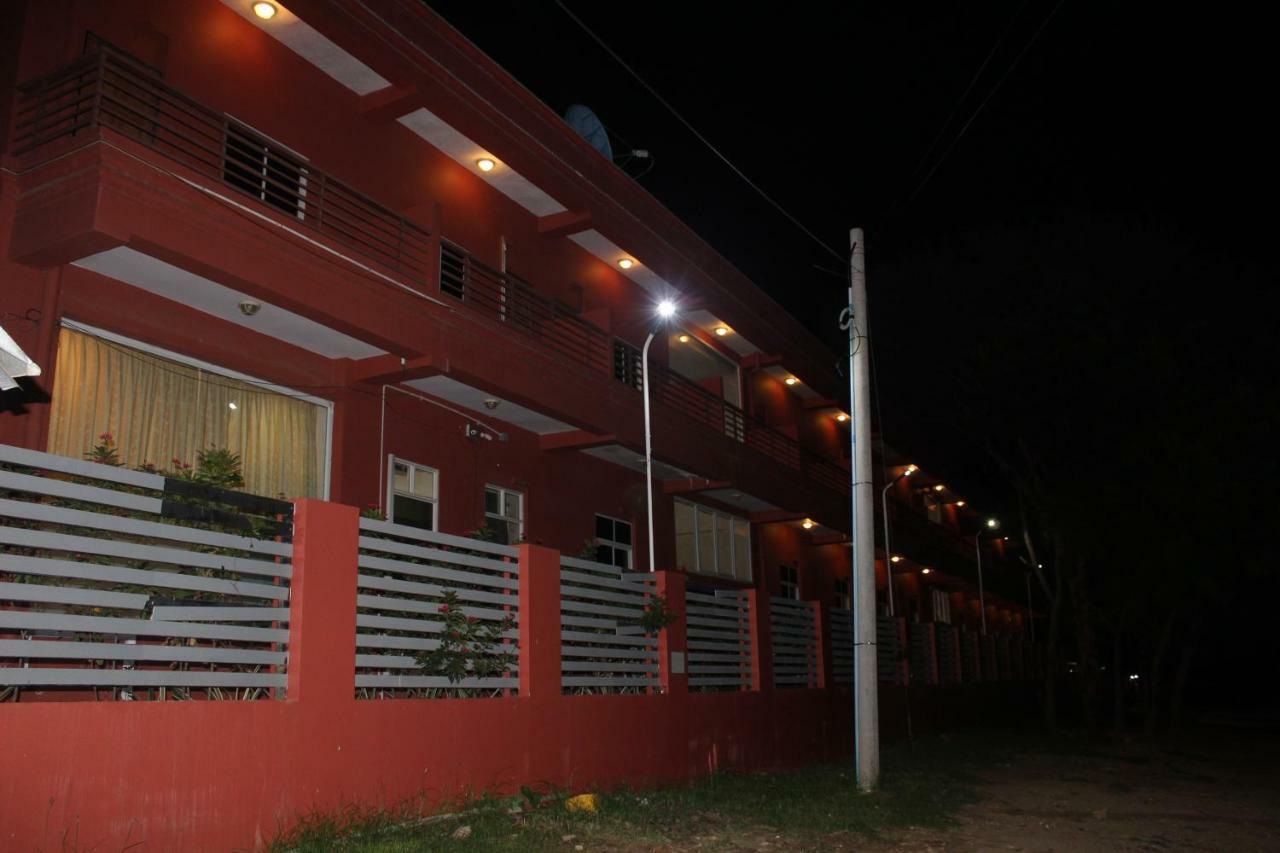 Law Ka Thit Sar Hotel New Bagan Luaran gambar
